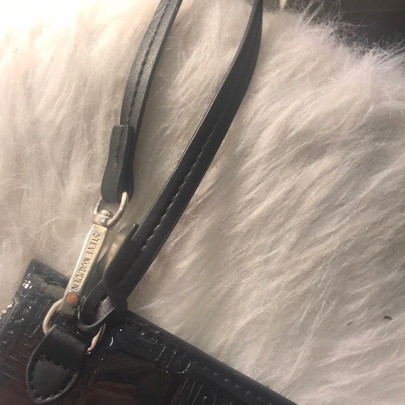 Black Steve Madden wallet with red interior - Picture 4 of 4